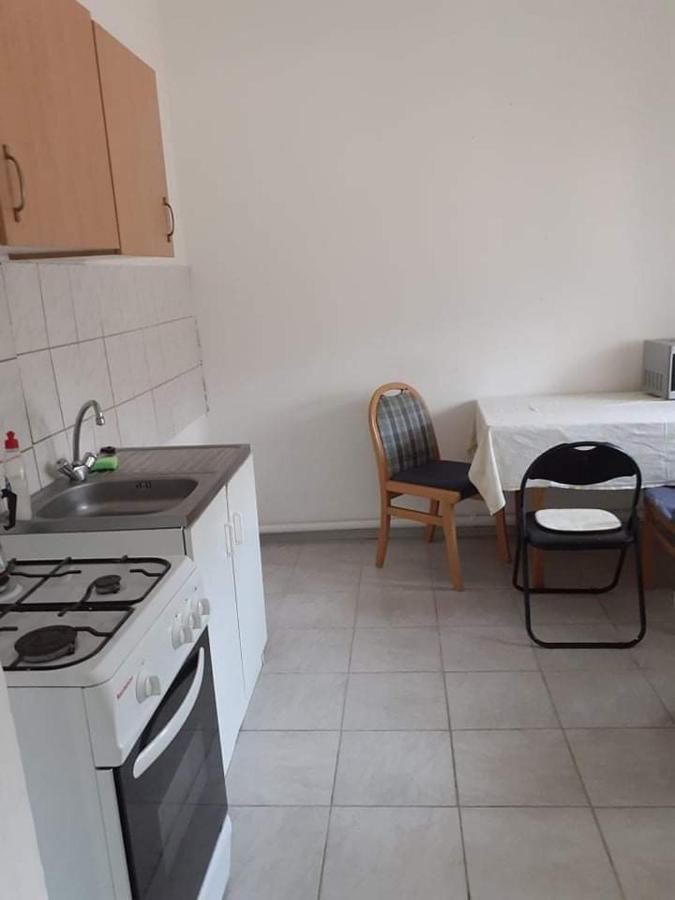 Pihenes A Malomtonal Privat Berlemeny Guest House Tapolca Bagian luar foto